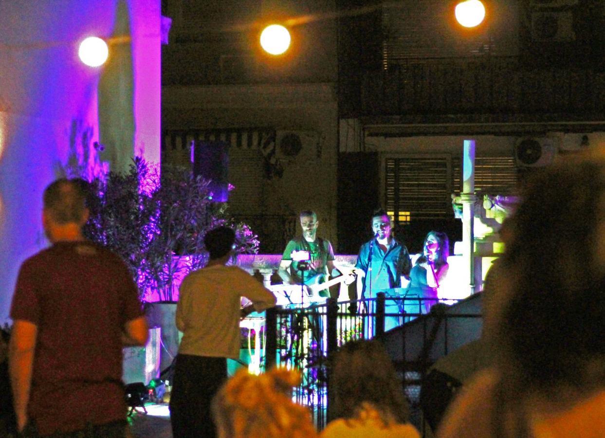Voyage Recoleta Hostel Buenos Aires Exterior foto